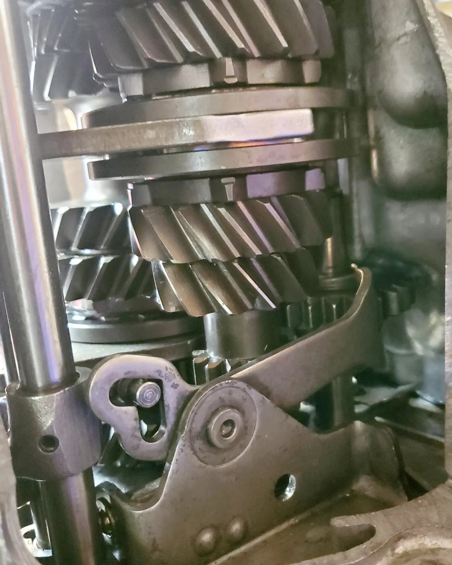 B SERIES FWD DOG BOX HELICAL